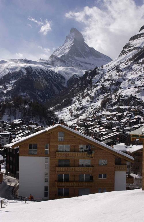 Apartamento Haus Alpine Zermatt Exterior foto